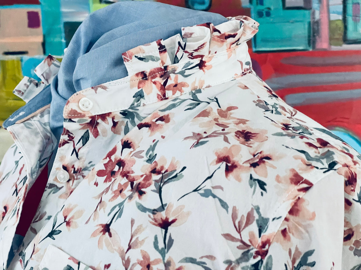 Plus Size Floral Top, Elegant yet Effortless Ladies  Ruffle Collar Long Sleeve Button Down Shirt for Office or Weekend