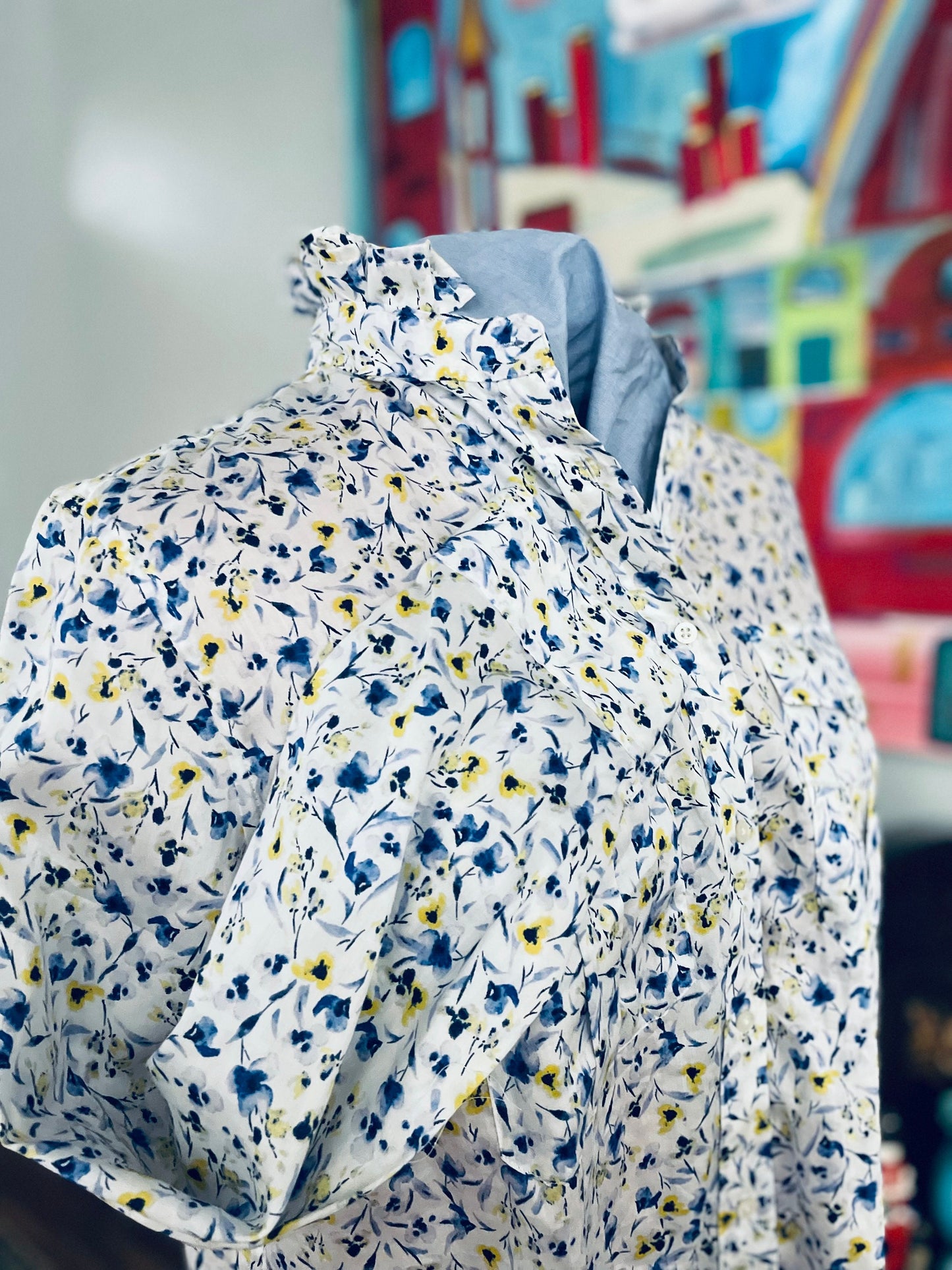 Plus Size Floral Top, Elegant yet Effortless Ladies  Ruffle Collar Long Sleeve Button Down Shirt for Office or Weekend