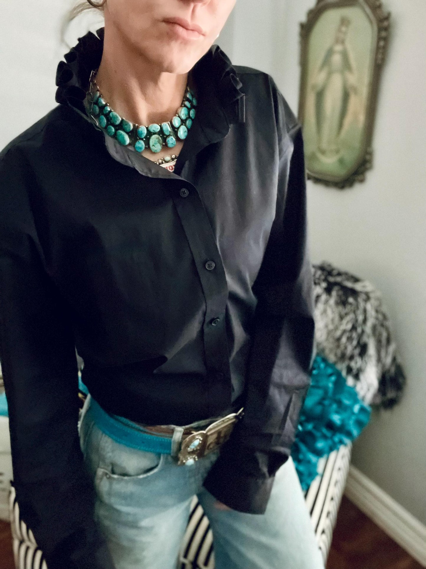 Classic Long Sleeve Black Ruffle Collar Ladies Top