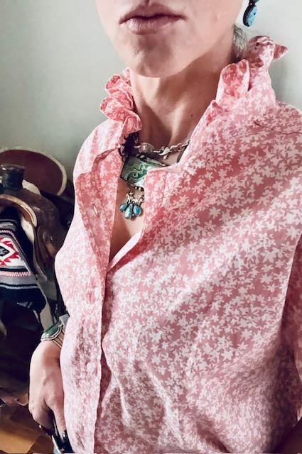 Reworked Light Weight Cotton Shirt: Pink & White Floral Ruffle Collar Top Boxy Fit