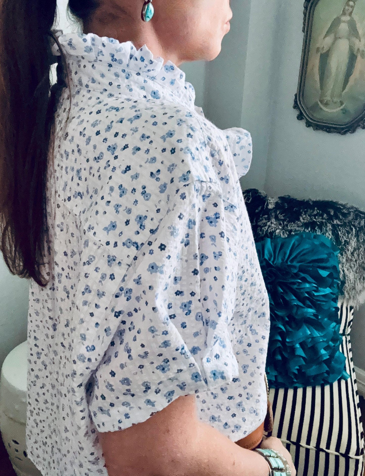 Reworked Seersucker Shirt: White Blue Tiny Flowers Ruffle Collar Top Boxy Fit