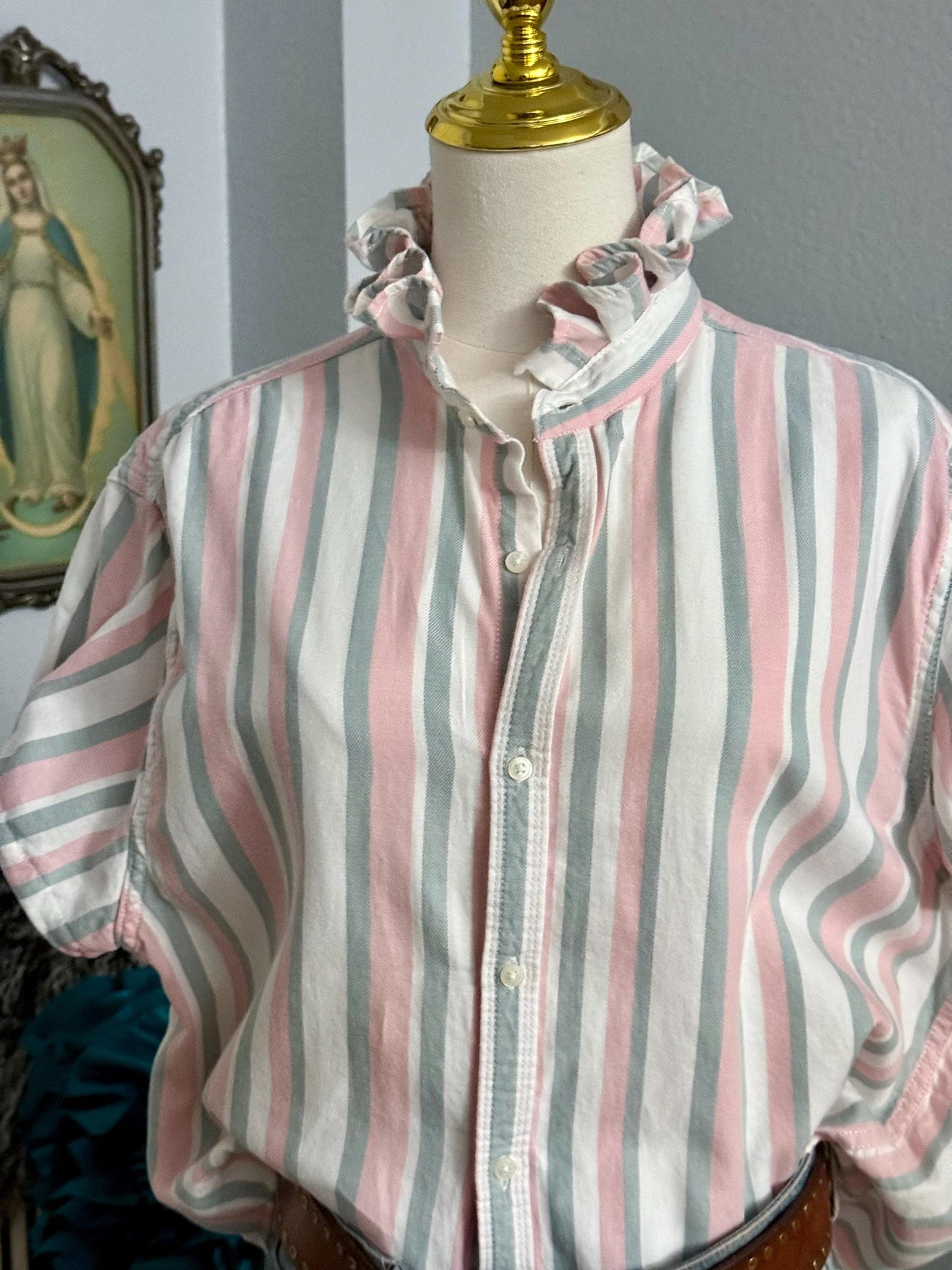 Reworked Oxford Shirt: Grey, Pink & White Striped Ruffle Collar Top Boxy Fit