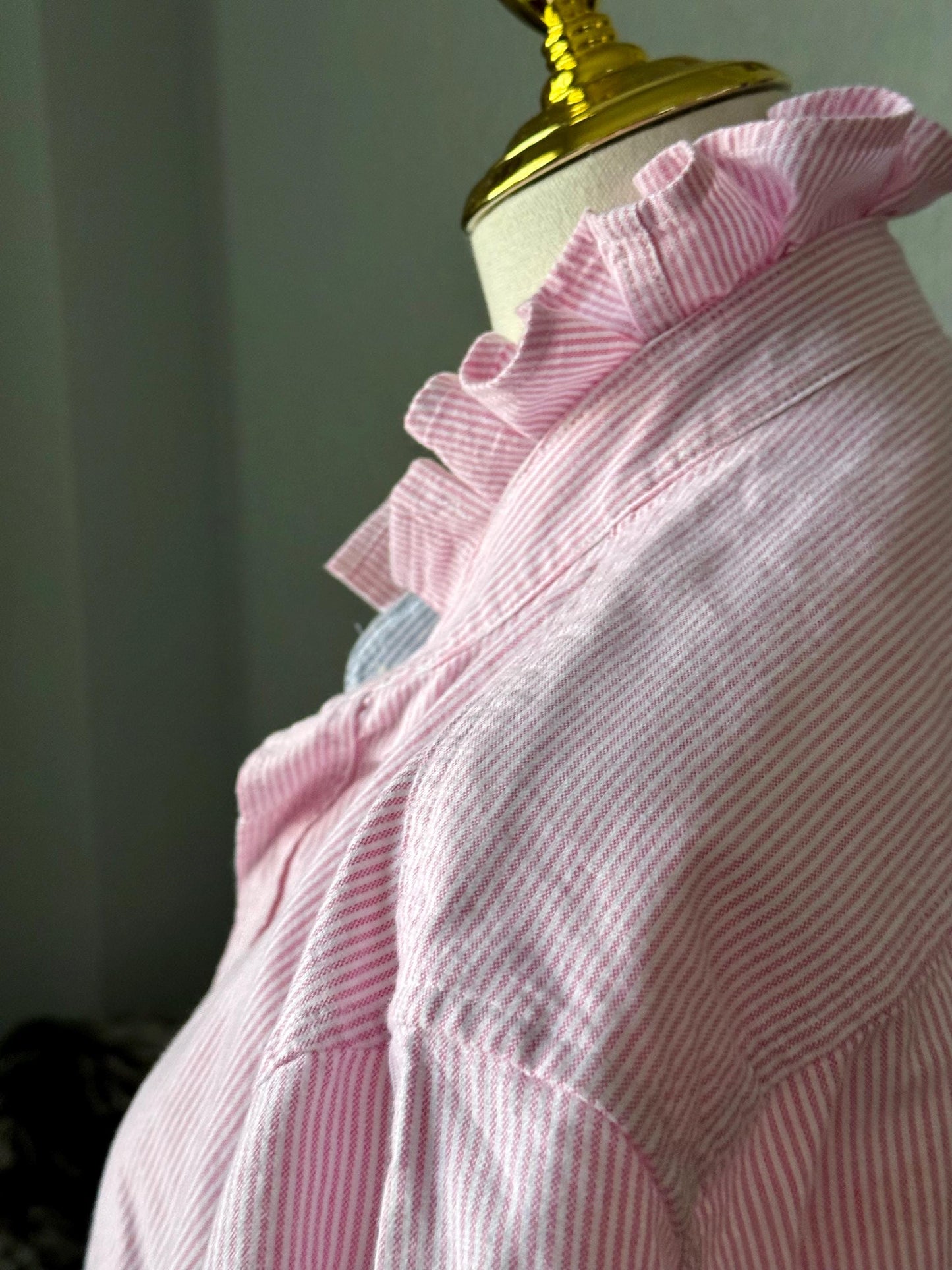 Reworked Oxford Shirt: Pink & White Striped Ruffle Collar Top Boxy Fit