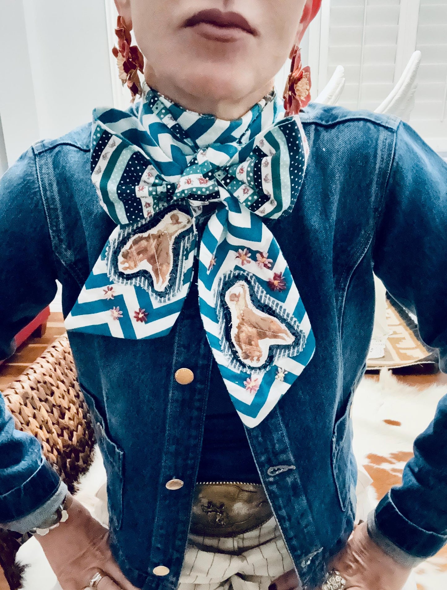 Handmade Retro Western Scarf, Western Bronc Buster Appliqué Embroidery